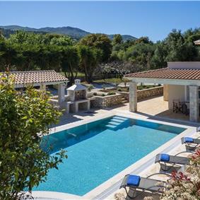 3 bedroom villa with pool in Kassiopi, Corfu, sleeps 7